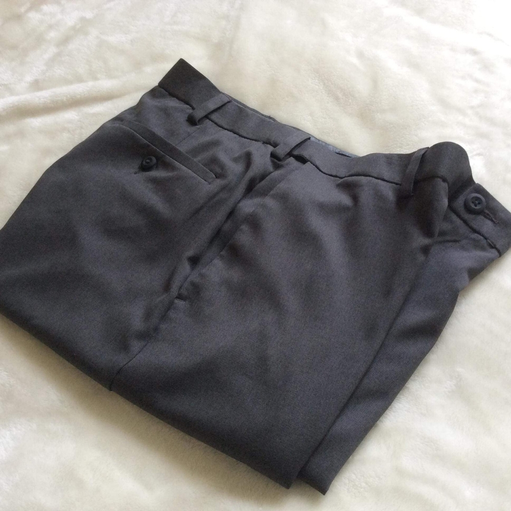 Haggar Men's Dark Gray Classic Fit Pant 34x32